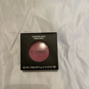 MAC SHEERTONE BLUSH COYGIRL